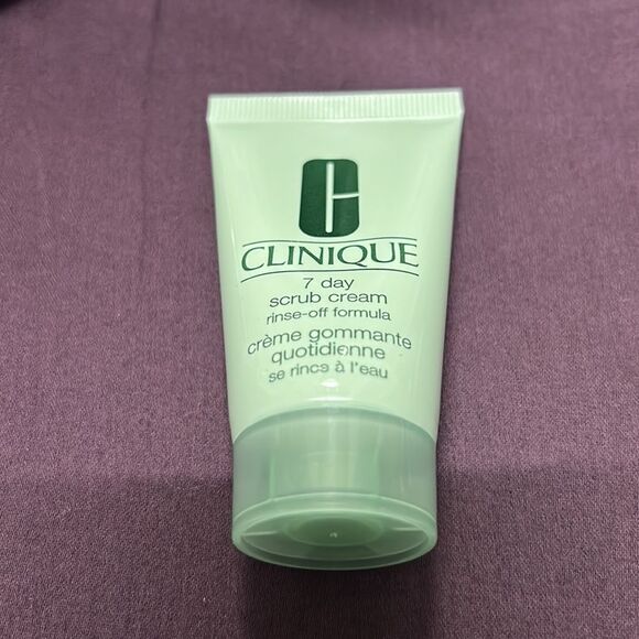 CLINIQUE Skin Care & Lipstick Bundle NWT - Picture 3 of 8